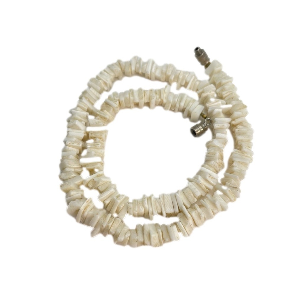 Vintage Shell Necklace Choker Style 17”